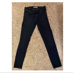 Levi’s 711 skinny jeans